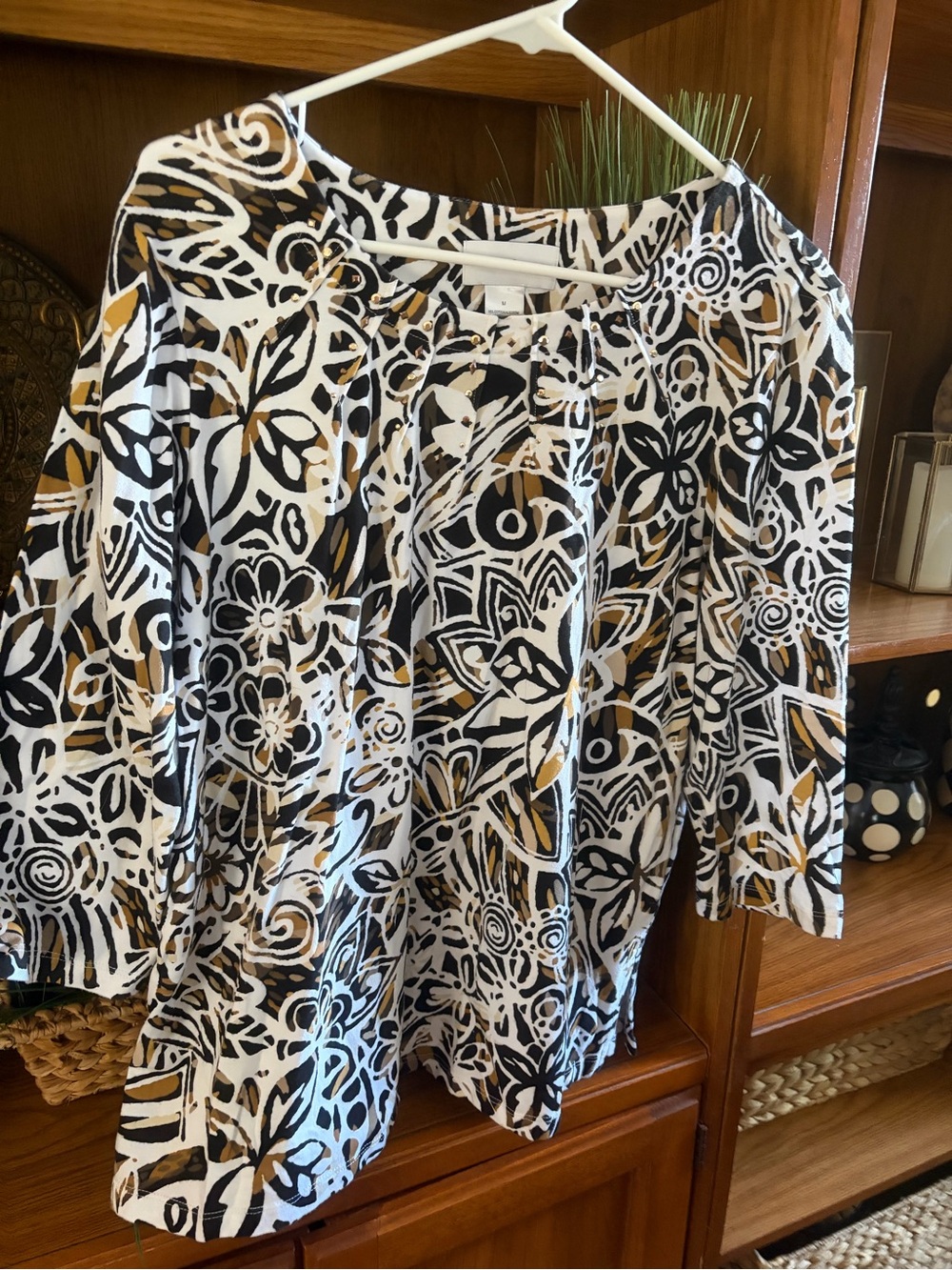 Alfred Dunner Black, White & Brown Abstract Print Top with Stud Accents